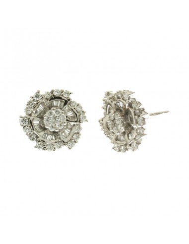 0.77ct Diamond 18kt Solid White Gold Floral Design Stud Earrings Fashion Jewelry une grave pollution 